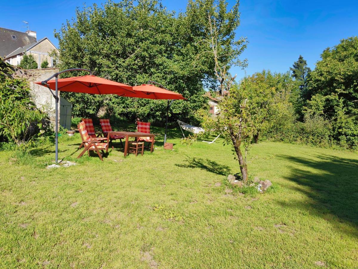 Number 22 - Le Dorat - Apartment One With Garden & Free Parking Eksteriør billede